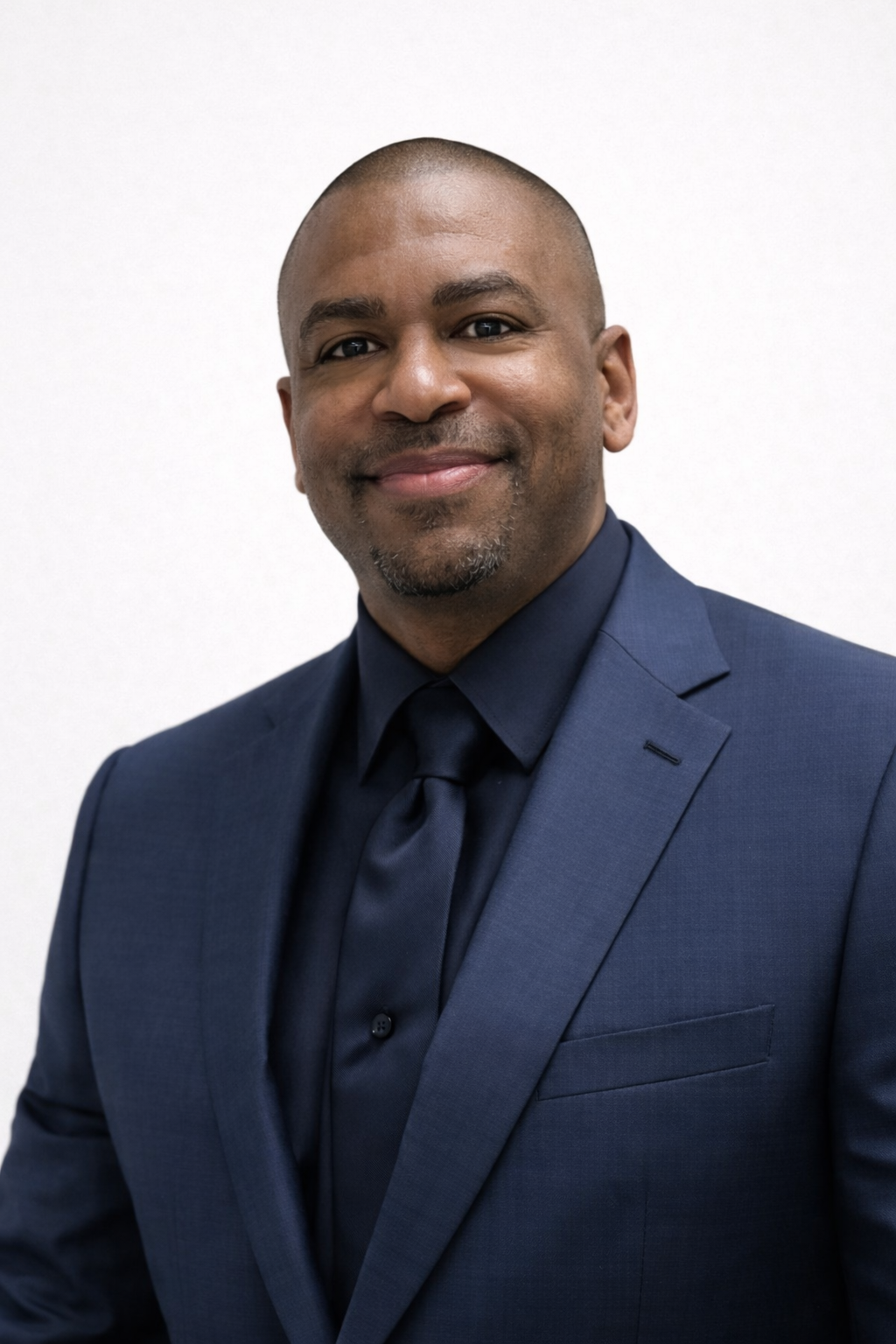 Landing Page chatgpt image jan 2, 2026, 06 06 59 pm